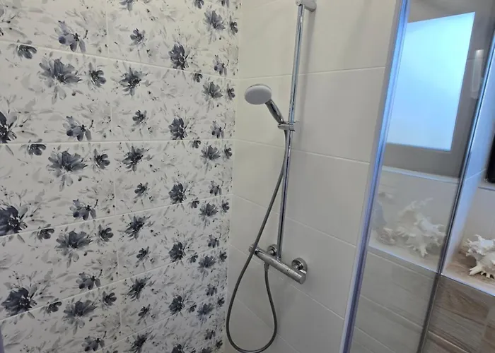 بيت ضيافة къща ابزور